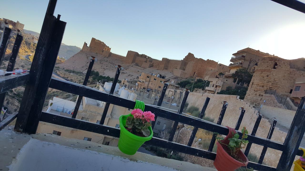 Karak House Hotel Екстериор снимка